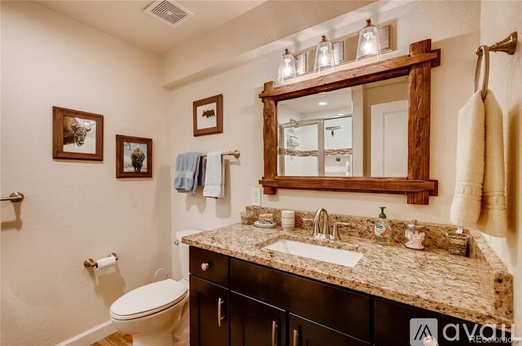 511 E Hinsdale Ave 4 Beds Single Family Home for Rent - Photo Gallery 25