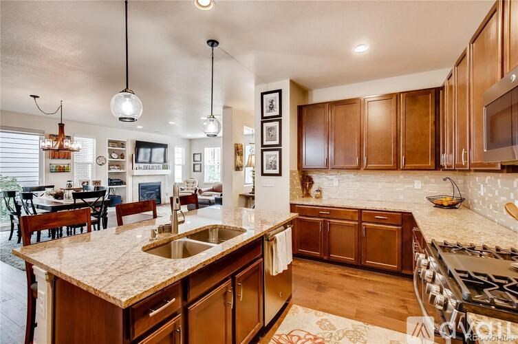 511 E Hinsdale Ave 4 Beds Single Family Home for Rent - Photo Gallery 4