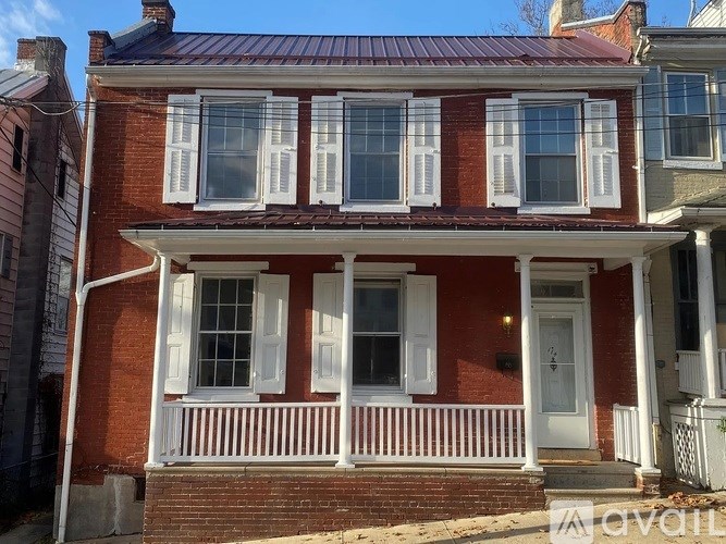 114 North Brown Street 3 Beds Single Family Home for Rent - Photo Gallery 1