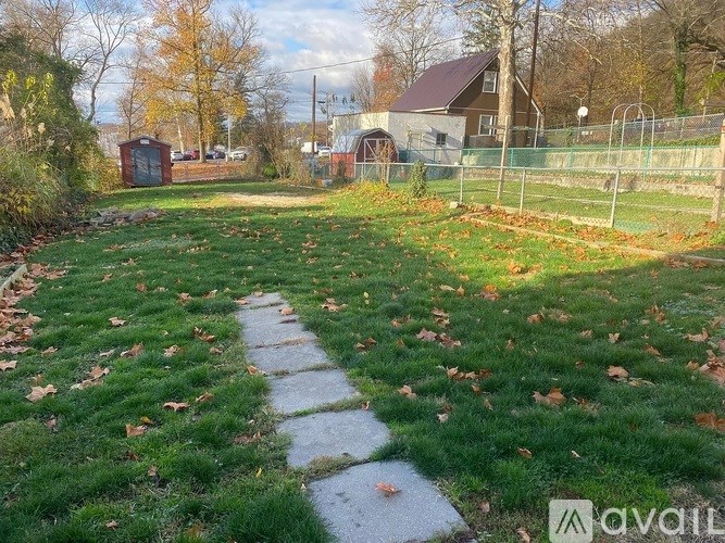 114 North Brown Street 3 Beds Single Family Home for Rent - Photo Gallery 9