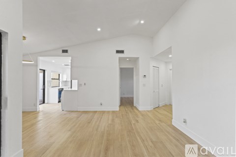 6225 NW 171st St 2 Beds Single Family Home for Rent - Photo Gallery 9