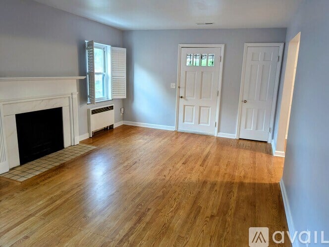 5236 Ralph Avenue 2 Beds Apartment for Rent - Photo Gallery 1