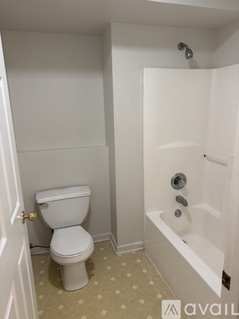 116 Roosevelt Street 2 Beds Townhouse for Rent - Photo Gallery 2