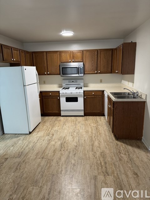 116 Roosevelt Street 2 Beds Townhouse for Rent - Photo Gallery 6