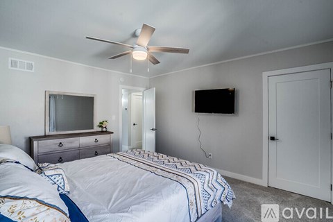 4848 North Woodmere Fairway 2 Beds Condo for Rent - Photo Gallery 18