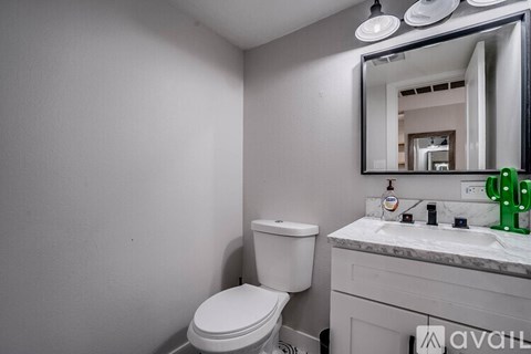 4848 North Woodmere Fairway 2 Beds Condo for Rent - Photo Gallery 22