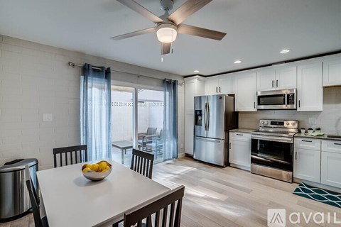 4848 North Woodmere Fairway 2 Beds Condo for Rent - Photo Gallery 5