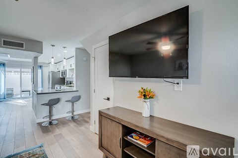 4848 North Woodmere Fairway 2 Beds Condo for Rent - Photo Gallery 9