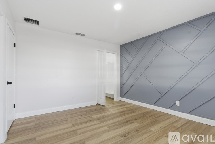 4420 W Carmen St 4 Beds Single Family Home for Rent - Photo Gallery 18