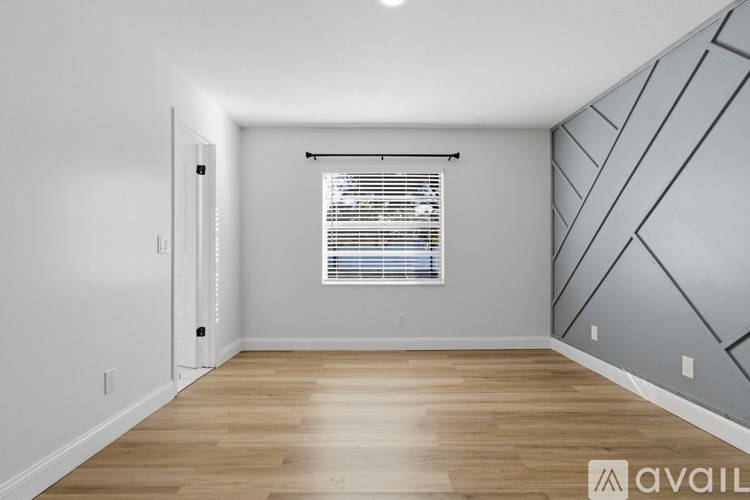 4420 W Carmen St 4 Beds Single Family Home for Rent - Photo Gallery 19