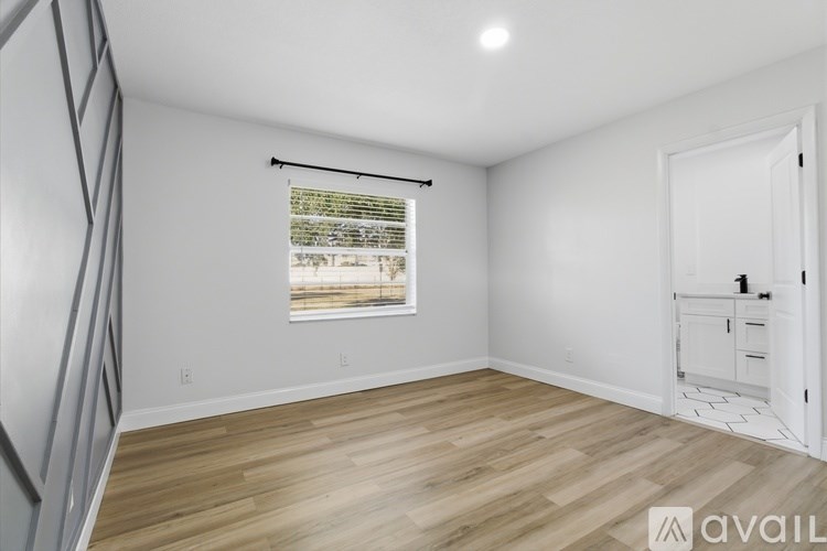 4420 W Carmen St 4 Beds Single Family Home for Rent - Photo Gallery 20