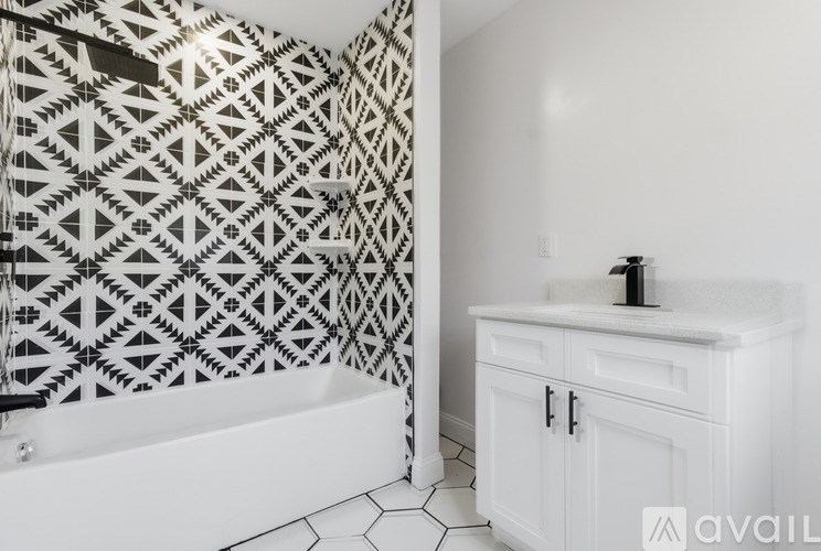 4420 W Carmen St 4 Beds Single Family Home for Rent - Photo Gallery 24