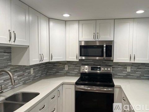 9421 Evergreen Pl 2 Beds Apartment for Rent - Photo Gallery 5