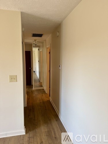 325 Cedar Cliff Rd 3 Beds Single Family Home for Rent - Photo Gallery 7