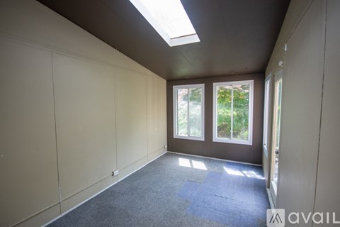 1817 Broadway Ave 3 Beds Apartment for Rent - Photo Gallery 6
