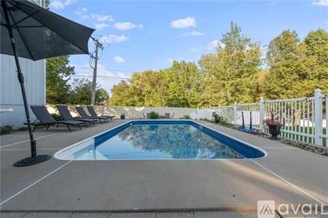 2101 Southwest Wall Street 1 Bed Apartment for Rent - Photo Gallery 2