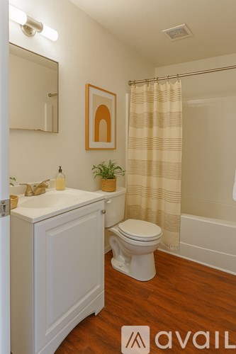 2037 Vanderbilt Court 3 Beds Townhouse for Rent - Photo Gallery 9