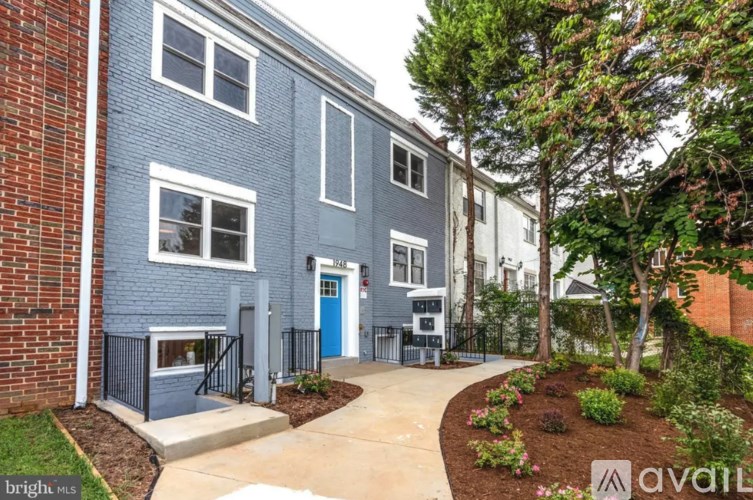 1948 3rd Street Northeast 2 Beds Single Family Home for Rent - Photo Gallery 12