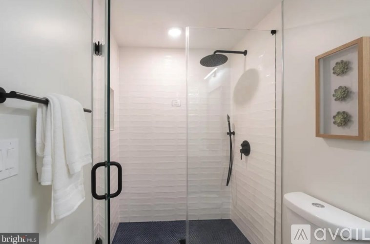 1948 3rd Street Northeast 2 Beds Single Family Home for Rent - Photo Gallery 13