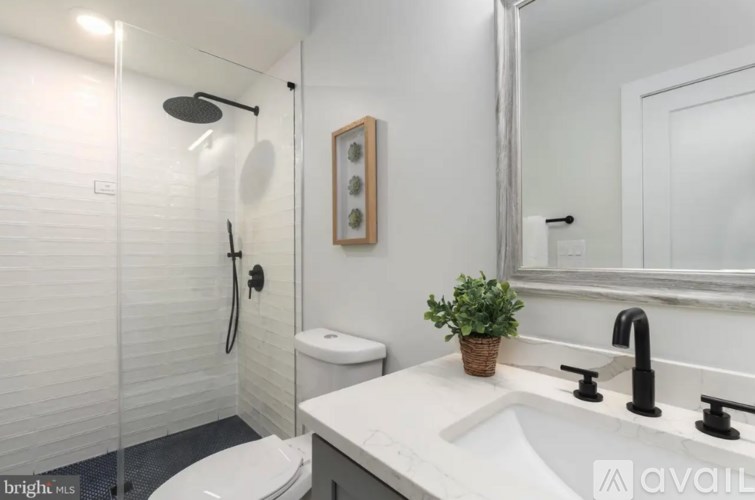 1948 3rd Street Northeast 2 Beds Single Family Home for Rent - Photo Gallery 10