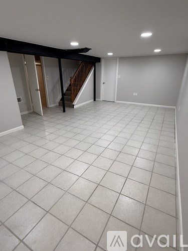 9809 Montauk Avenue 4 Beds Single Family Home for Rent - Photo Gallery 22