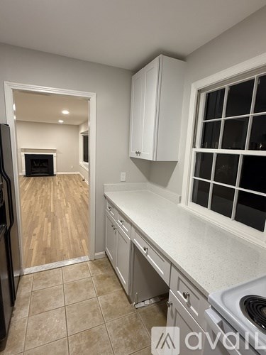 9809 Montauk Avenue 4 Beds Single Family Home for Rent - Photo Gallery 7