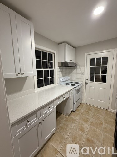 9809 Montauk Avenue 4 Beds Single Family Home for Rent - Photo Gallery 8