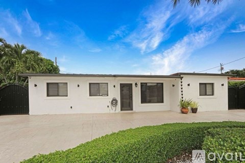 16930 Northwest 54th Avenue 3 Beds Single Family Home for Rent - Photo Gallery 2