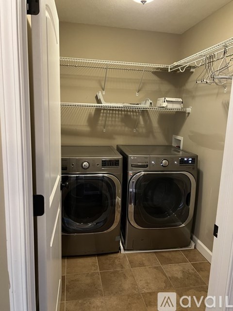 6727 North White Fir Drive 5 Beds Single Family Home for Rent - Photo Gallery 6