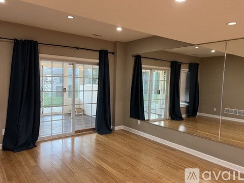 6727 North White Fir Drive 5 Beds Single Family Home for Rent - Photo Gallery 7