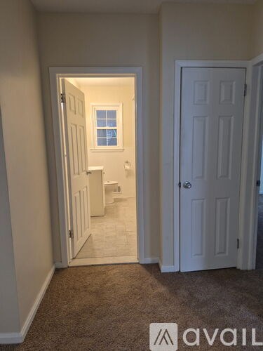 2820 Illinois Avenue 3 Beds Single Family Home for Rent - Photo Gallery 2