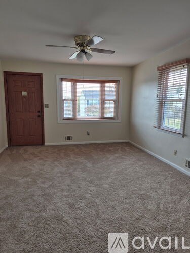 2820 Illinois Avenue 3 Beds Single Family Home for Rent - Photo Gallery 6