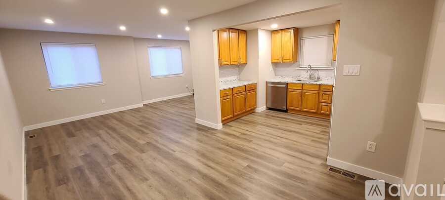 15155 Beverly Drive 2 Beds Apartment for Rent - Photo Gallery 3