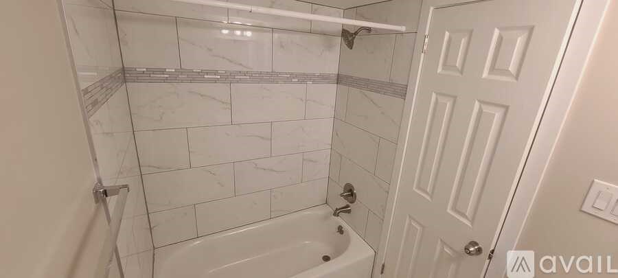 15155 Beverly Drive 2 Beds Apartment for Rent - Photo Gallery 10