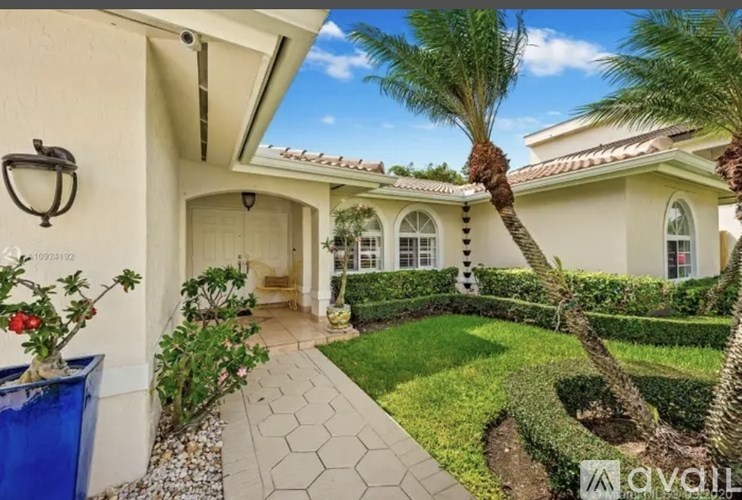 15770 Southwest 141st Court 3 Beds Single Family Home for Rent - Photo Gallery 1