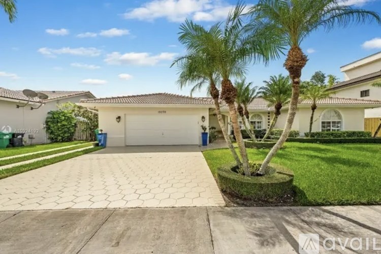 15770 Southwest 141st Court 3 Beds Single Family Home for Rent - Photo Gallery 2