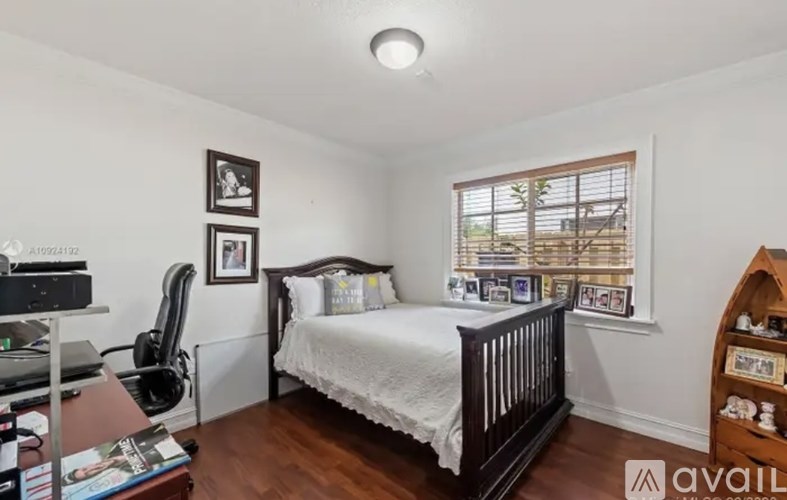 15770 Southwest 141st Court 3 Beds Single Family Home for Rent - Photo Gallery 11