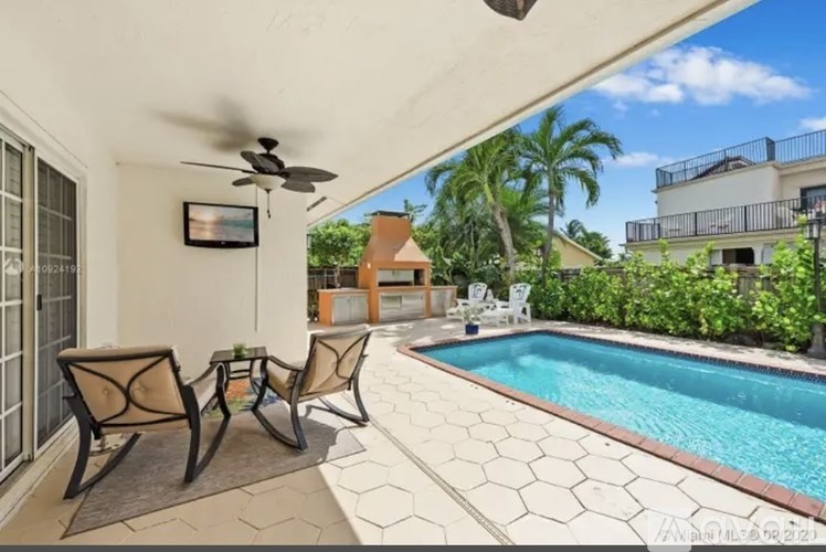 15770 Southwest 141st Court 3 Beds Single Family Home for Rent - Photo Gallery 16