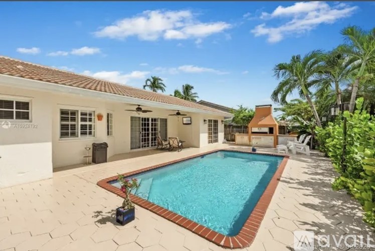 15770 Southwest 141st Court 3 Beds Single Family Home for Rent - Photo Gallery 17