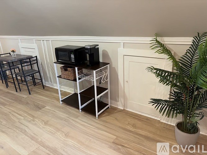 15101 Arden Avenue 1 Bed Apartment for Rent - Photo Gallery 3