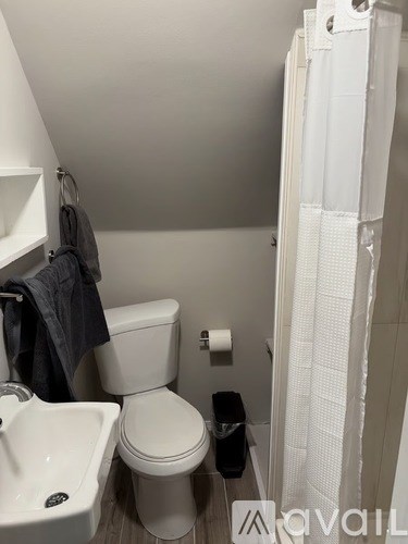 15101 Arden Avenue 1 Bed Apartment for Rent - Photo Gallery 7