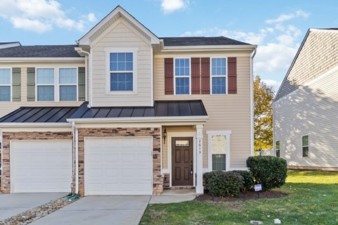 2613 Silverthorn Drive 3 Beds House for Rent - Photo Gallery 1