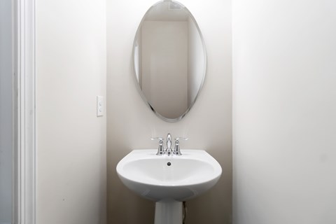 2613 Silverthorn Drive 3 Beds House for Rent - Photo Gallery 2