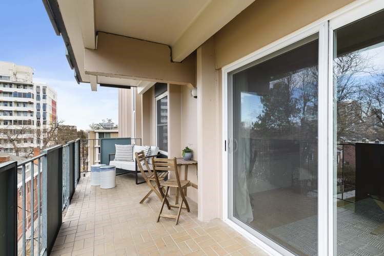 1265 Race St 1 Bed Condo for Rent - Photo Gallery 7