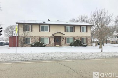 470 Echo Lane 2 Beds Apartment for Rent