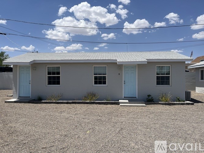 549 W Wickenburg Way 1 Bed Apartment for Rent - Photo Gallery 3