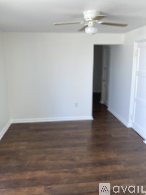 549 W Wickenburg Way 1 Bed Apartment for Rent - Photo Gallery 5