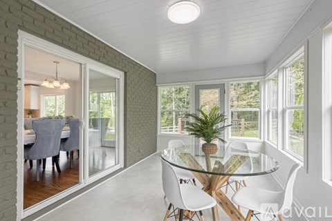 11225 Sonja Dr 4 Beds Single Family Home for Rent - Photo Gallery 15