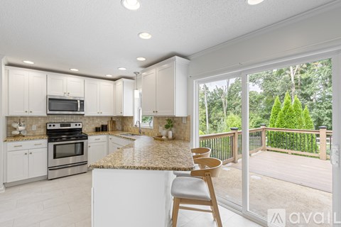 11225 Sonja Dr 4 Beds Single Family Home for Rent - Photo Gallery 16