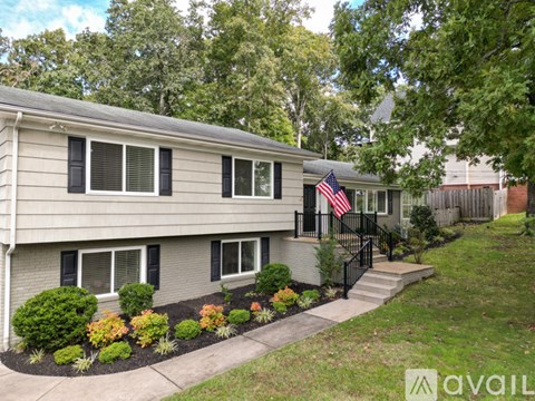 11225 Sonja Dr 4 Beds Single Family Home for Rent - Photo Gallery 3